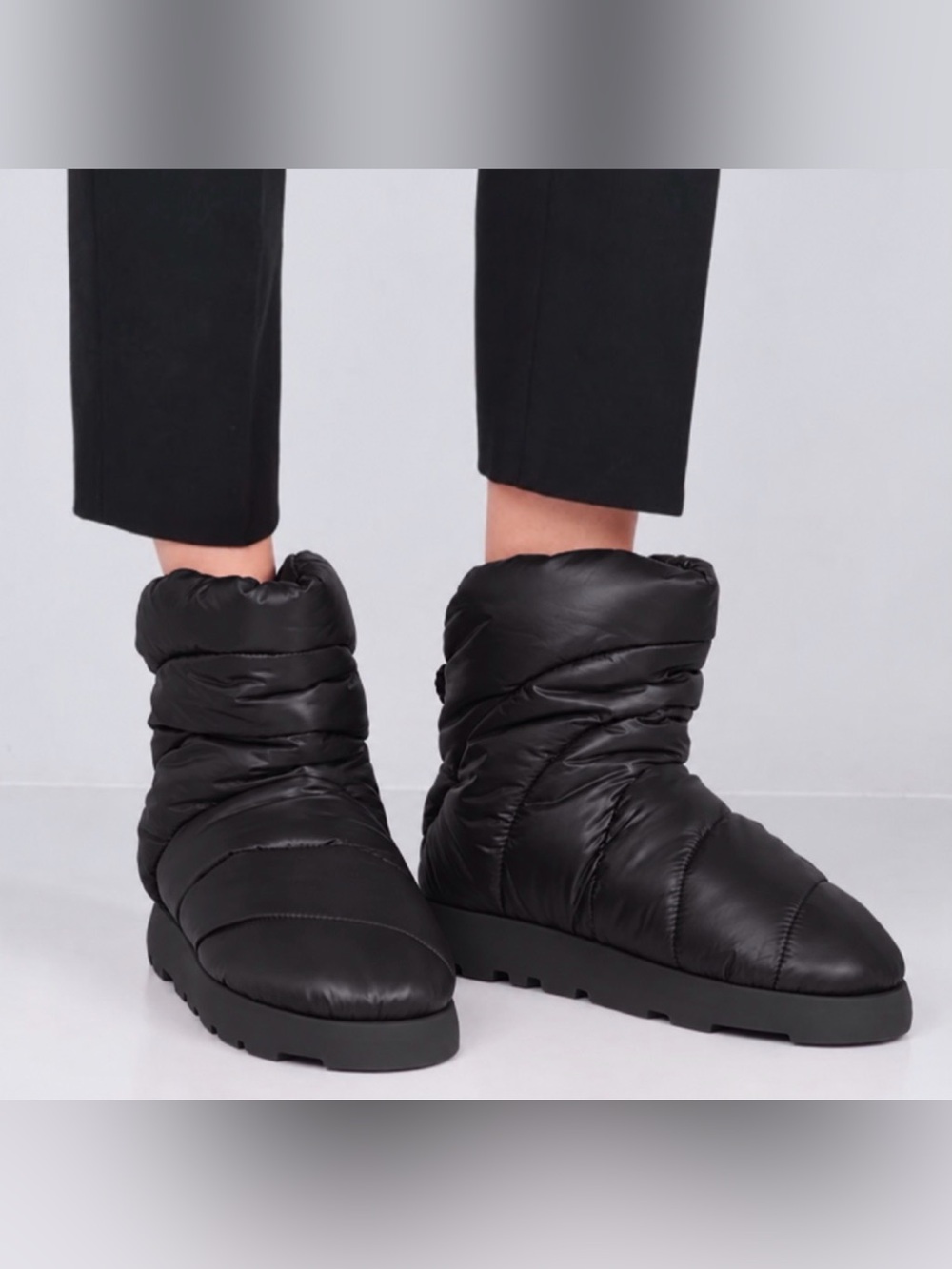 Anthropologie Piumestudio Luna Black Pillow Quilted Ankle Puffer Boots Size US 8